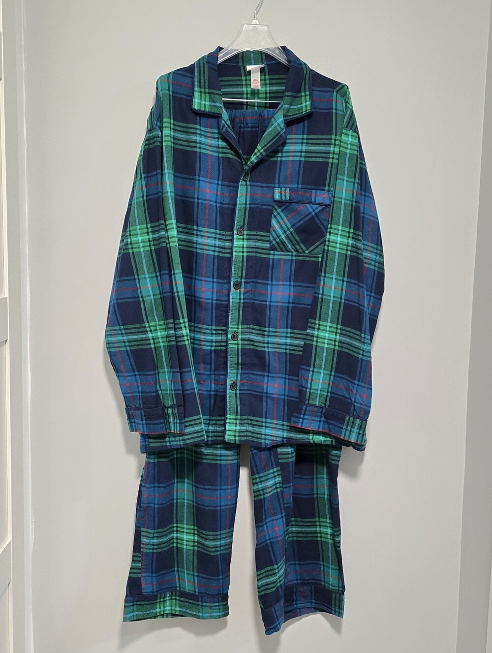 Wondershop Men's Navy, Blue & Green Plaid Button-Up Pajama Set Holiday Festive